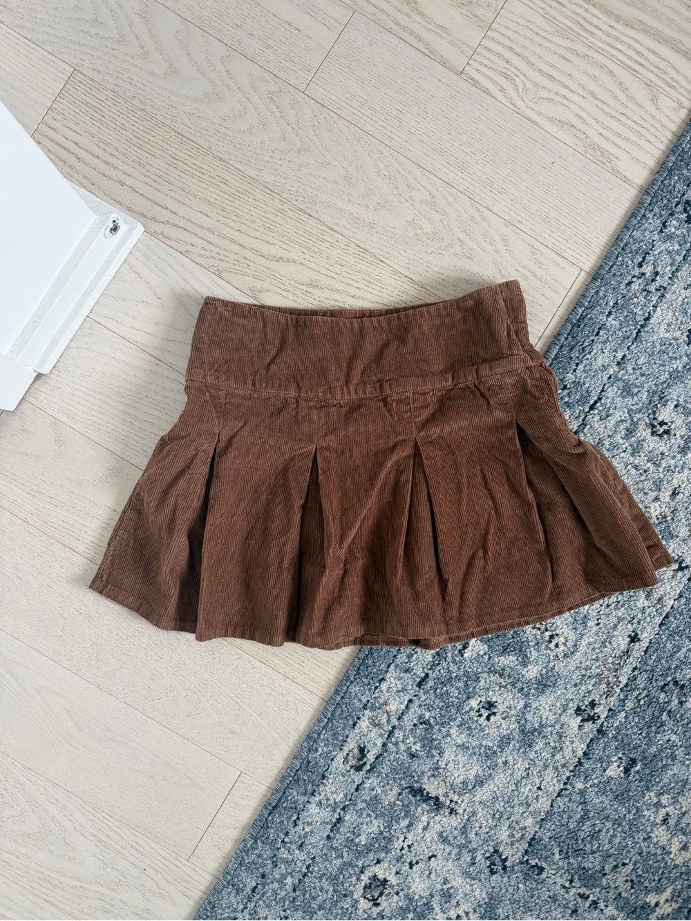 H&M Brown Corduroy Skirt - size small 

***H&M KIDS see photos for size tag***